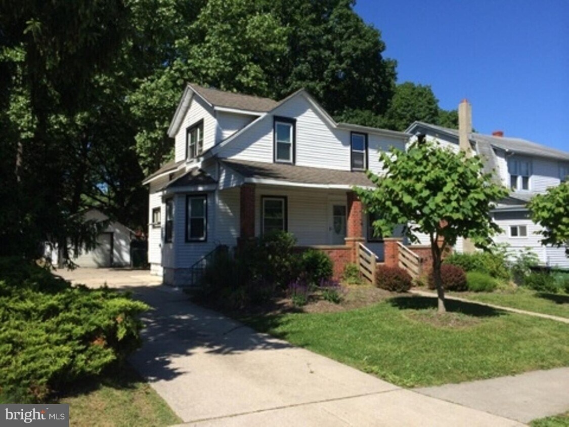 316 Cedar Ave, Pitman, NJ 08071 House Rental in Pitman, NJ