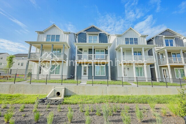Foto del edificio - 245 Founders Ln