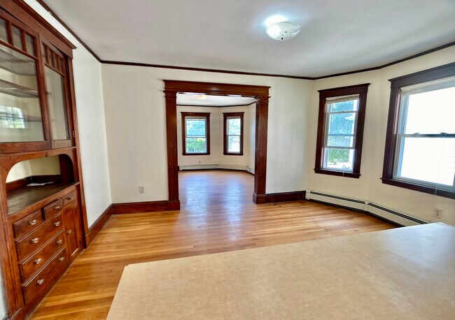 Building Photo - 245 Belgrade Ave