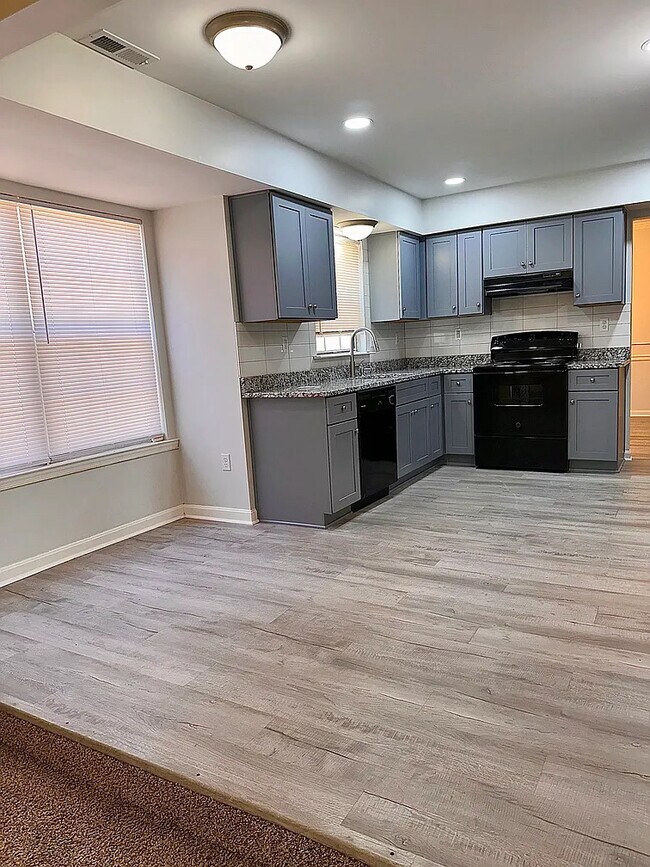 Building Photo - 6727 Mink Ct