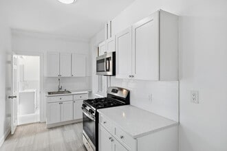 Building Photo - 137 Kensington Ave