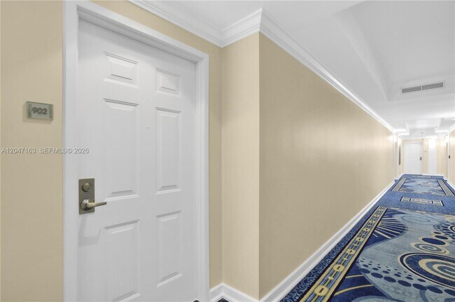 Foto del edificio - 1819 SE 17th St