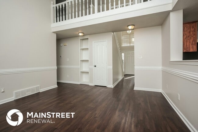 Building Photo - 2166 Greencliff Dr