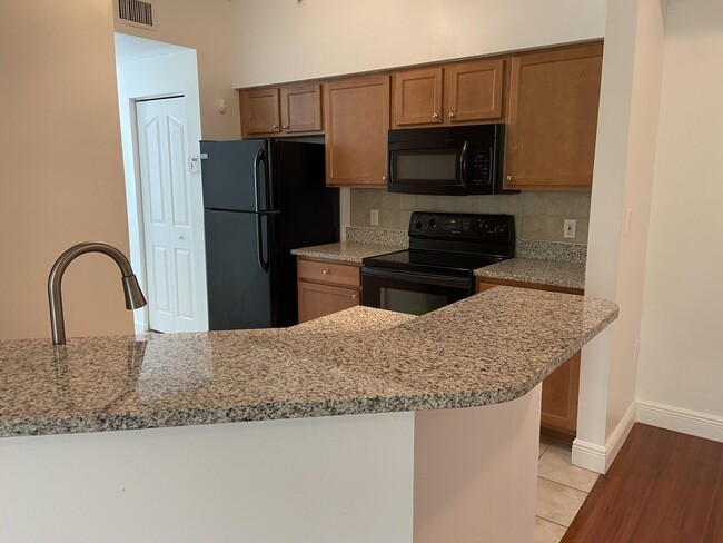 Building Photo - 9825 Baywinds Blvd