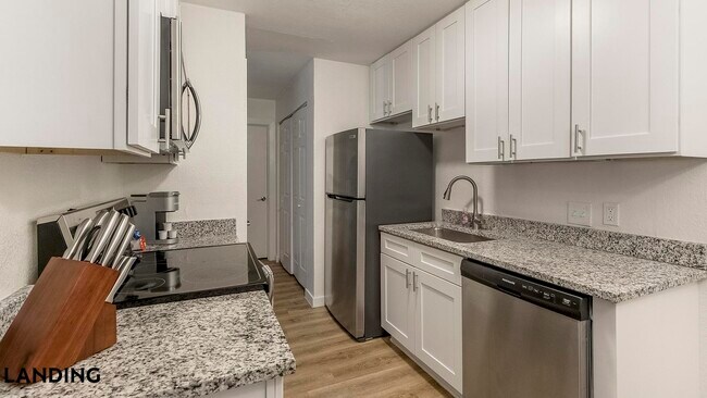 Foto del edificio - 1225 E Pleasant Run Rd