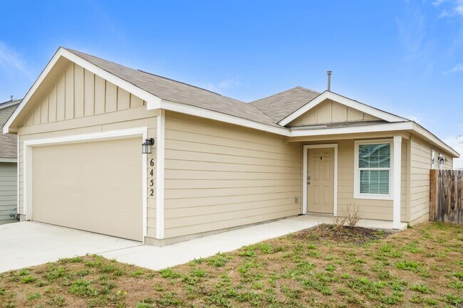 Foto del edificio - 6452 Pickaxe Way