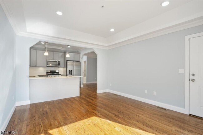 Building Photo - 267 S 10th St
