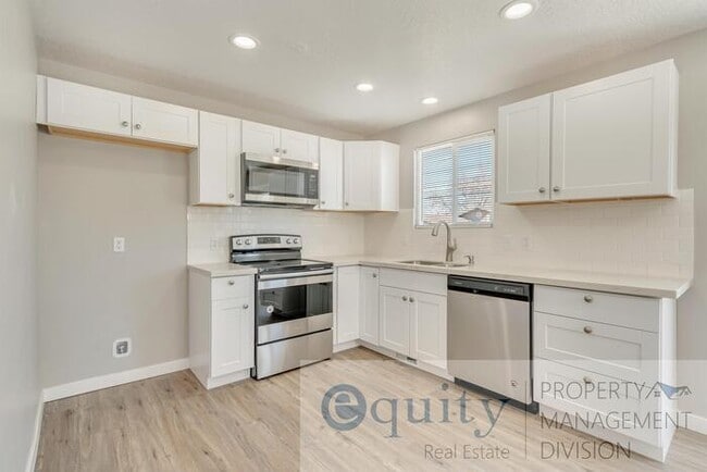 Building Photo - Taylorsville Home for Rent