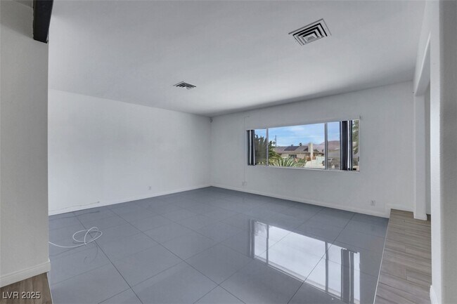 Foto del edificio - 1716 S 17th St