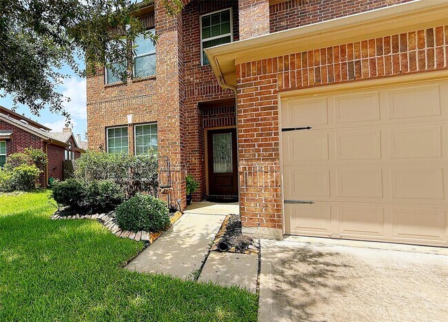 Foto del edificio - 2311 Blue Jay Ln