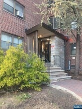 Building Photo - 3001 Edwin Ave