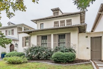 Building Photo - 3337 W 4th St Building Photo - 3337 W 4th St