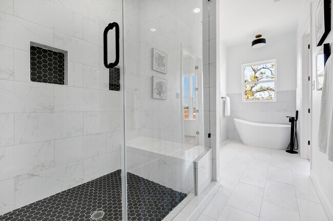 Foto del edificio - 1228 E 23rd St