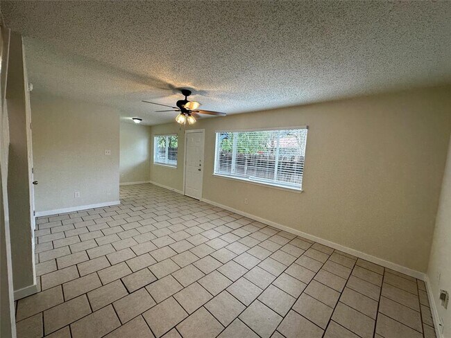 Building Photo - 5908 Little Creek Trail