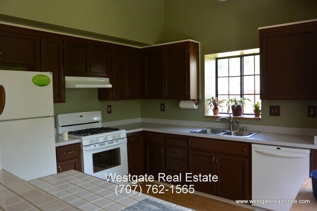 Building Photo - 1505 Abercrombie Way