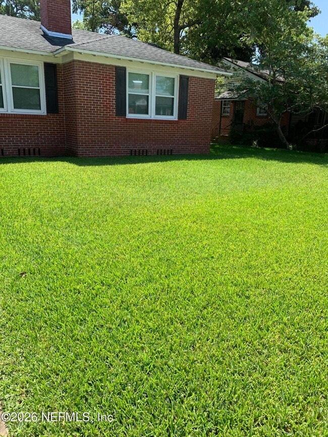 Building Photo - 2151 Traymore Rd