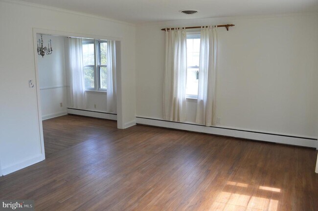 Foto del edificio - 14 Dublin Dr