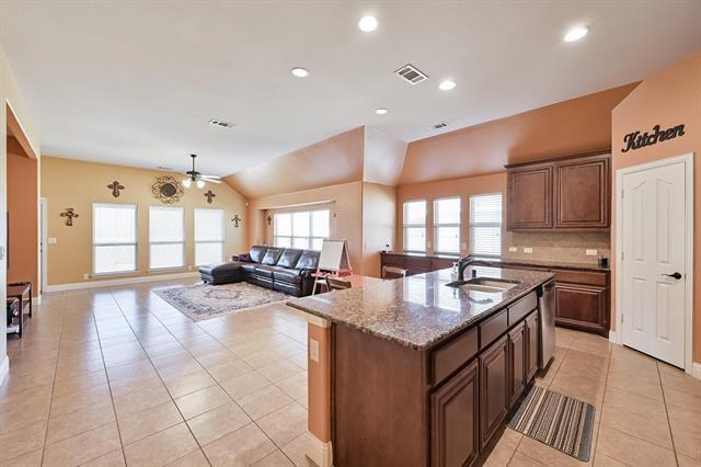 Building Photo - 1108 Longhorn Drive