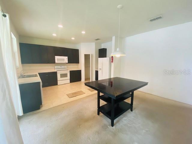 Building Photo - 1047 Tourmaline Dr