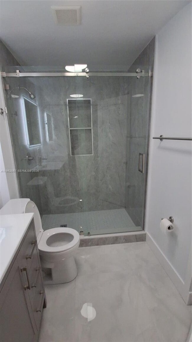 Building Photo - 216 Shadow Way