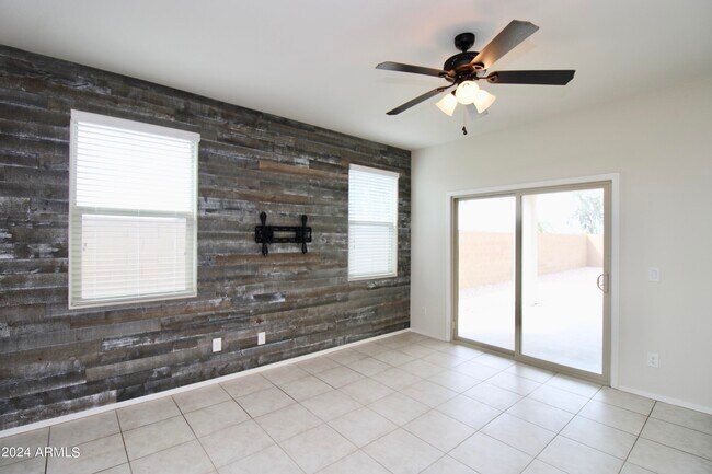 Building Photo - 41466 W Novak Ln