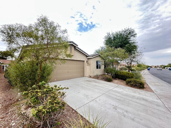 Building Photo - Spring Valley & Single Story