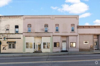 Building Photo - 130 E Main St