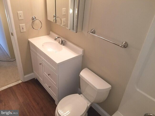 Foto del edificio - 1411 Forest Ln