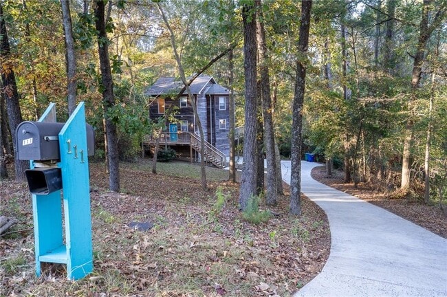 Building Photo - 111 Chadwick Dr