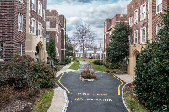 Foto del edificio - Beechwood at Summit