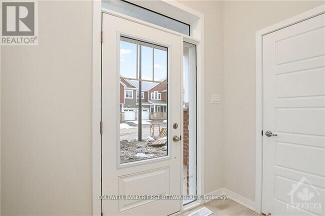 Photo du bâtiment - 71 Kindred Row