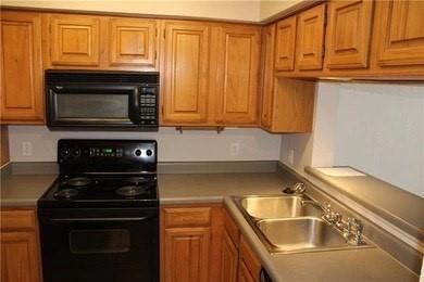 Building Photo - 1301 St Michaels Dr