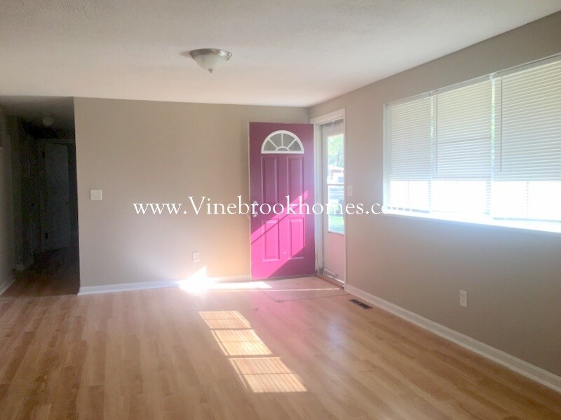 Foto principal - 6048 Turnbridge Ln
