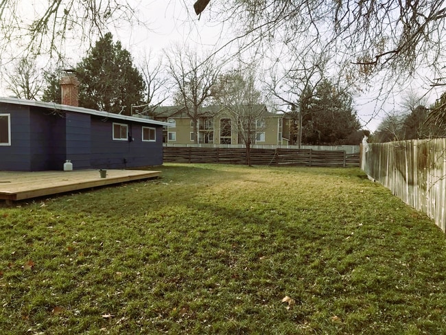 Foto del edificio - 7136 Everett St