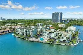 Foto del edificio - 16565 NE 26th Ave