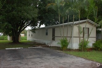 Building Photo - 244 Stockton St