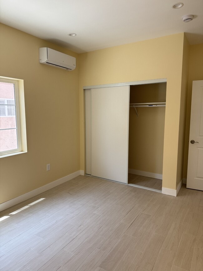 Foto del edificio - 1434 Elwood St