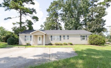 Building Photo - 322 Ray Ave