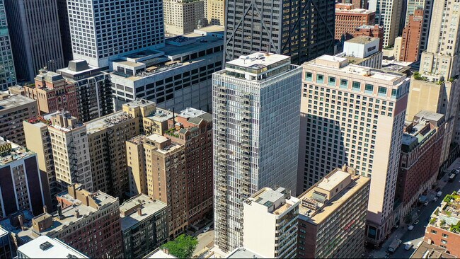 Foto del edificio - 200 E Delaware Pl