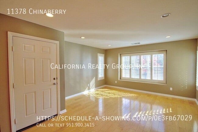 Foto del edificio - 11378 Chinaberry-