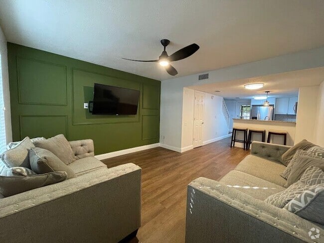 Building Photo - 2105 Fletchers Point Cir
