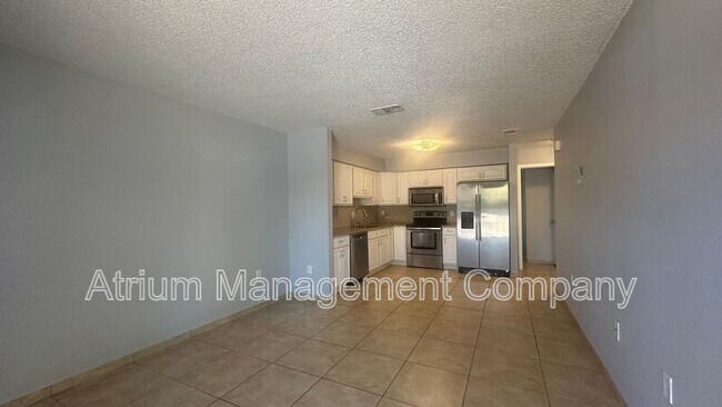 Foto del edificio - 2720 Sunrise Ct