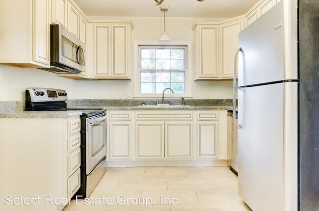 Foto del edificio - 3 br, 2 bath House - 827 Glendora Dr