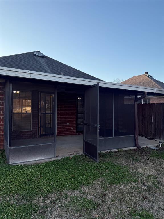 Building Photo - 8425 English Oak Loop