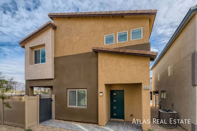 Building Photo - 4452 Sapphire Moon Ave