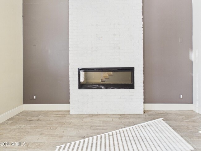 Building Photo - 4816 N Woodmere Fairway