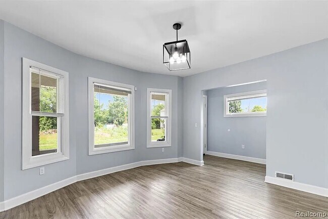 Foto del edificio - 248 Leicester Ct