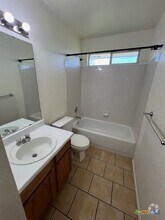 Building Photo - 3414 Crescent Dr