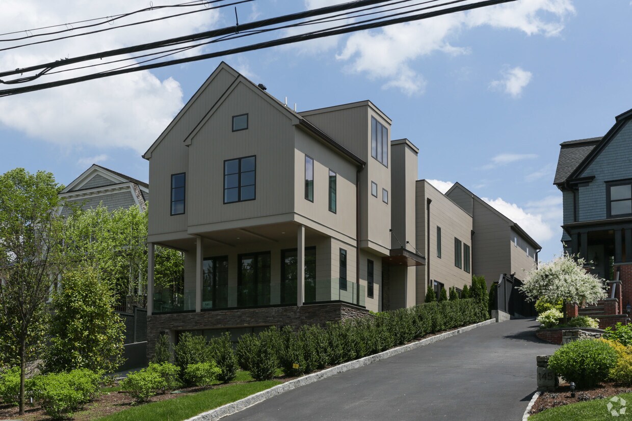 Foto principal - 141 Milbank Ave
