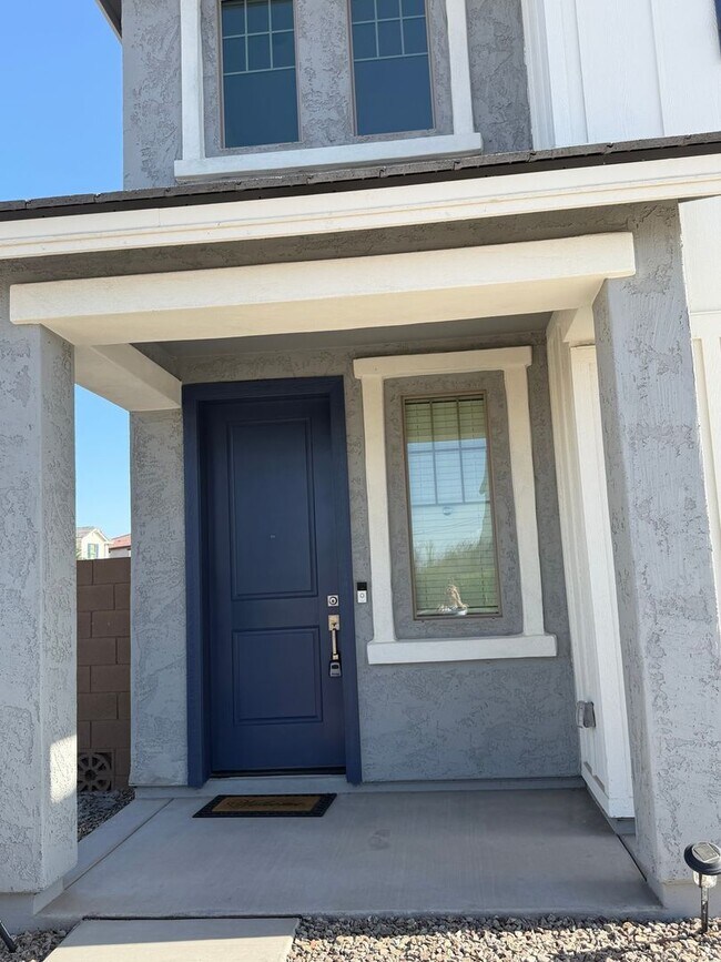 Foto del edificio - 7407 W Gardenia Ave